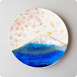 販売中の富士山の皿
